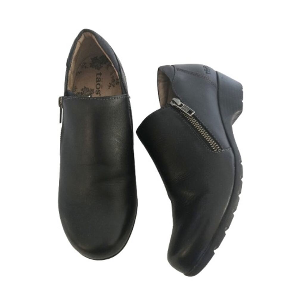 Taos Daily Black Leather Comfort Ankle Booties 7.5